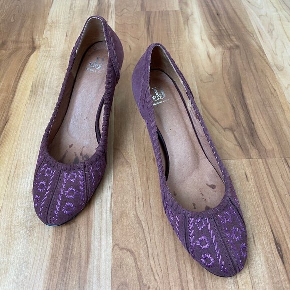 J J Designed In Italy Suede Purple Embroidered Heels Pump Size: 36 (US: 6) - Picture 2 of 10